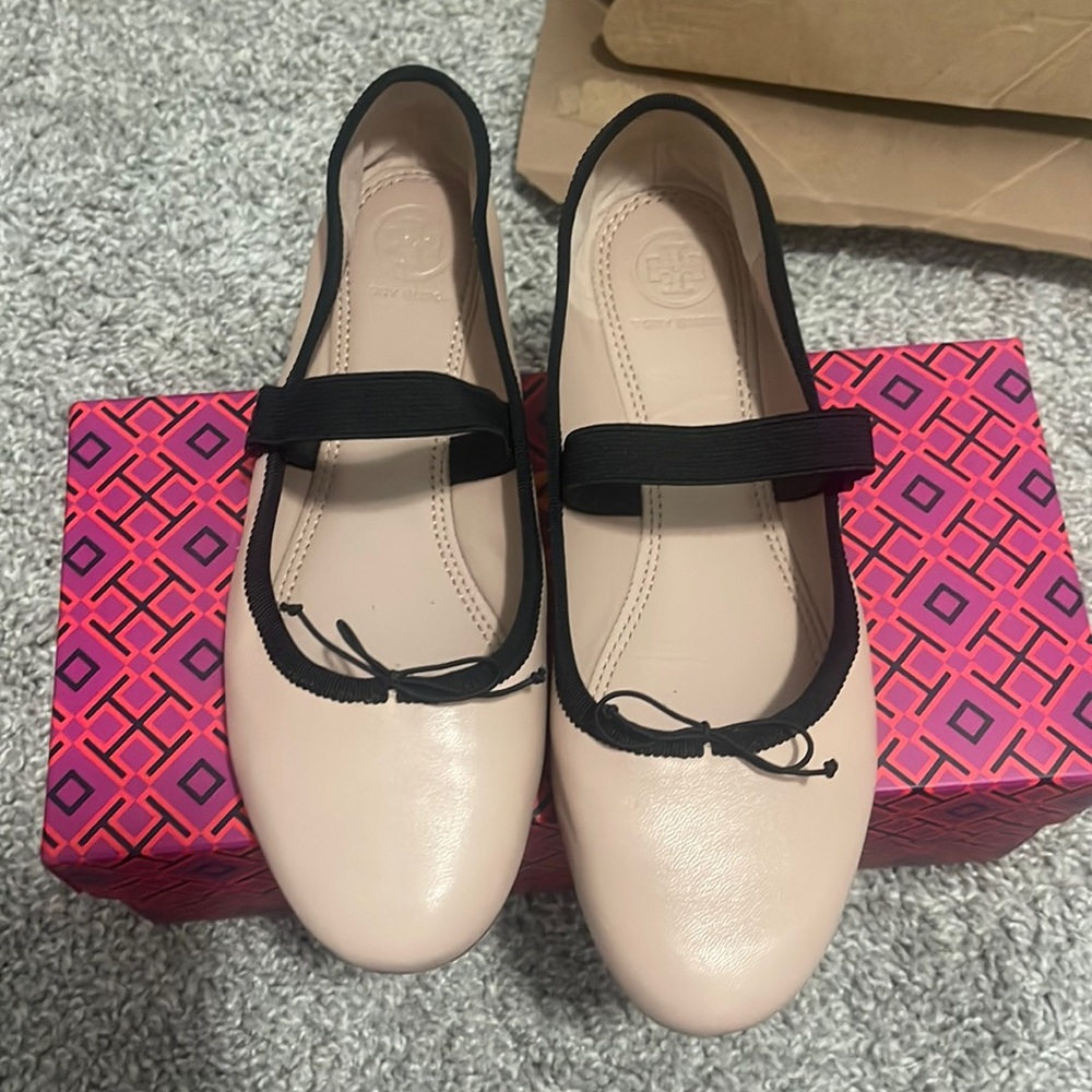 Like new Tory Burch ballet